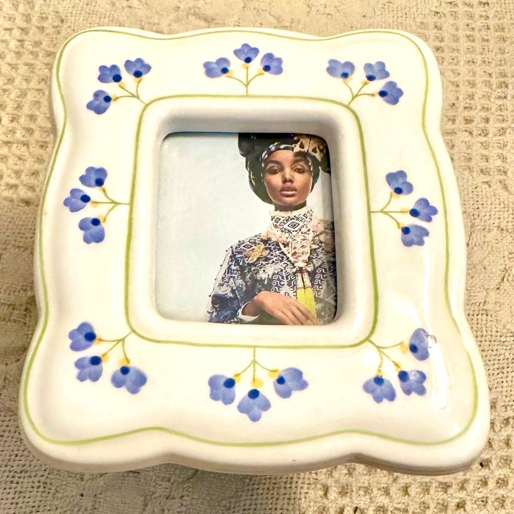 Vtg Ceramic Picture Frame Hand Painted Floral 4.5 x 5” - Picture 5 of 11